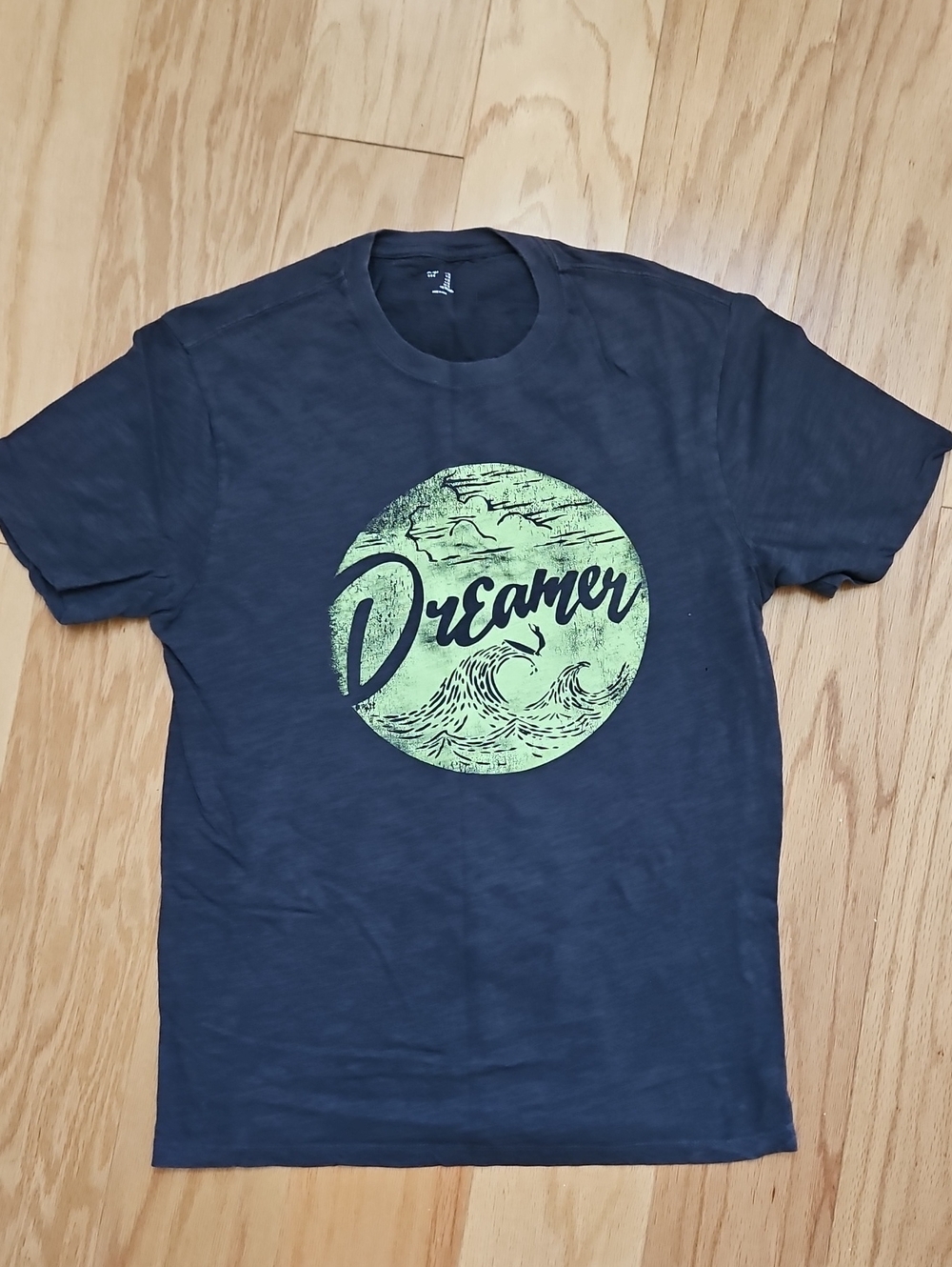 GAP Grey Tee with Lime Graphic 'Dreamer' Medium
